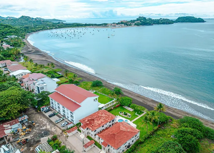 Apartment Oceanfront Escape In Playa Potrero, Costa Rica Playa Flamingo