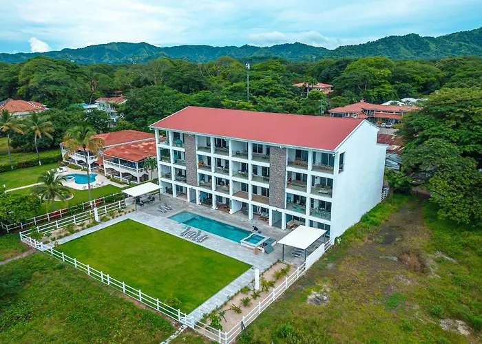 Oceanfront Escape In Playa Potrero, Costa Rica Playa Flamingo