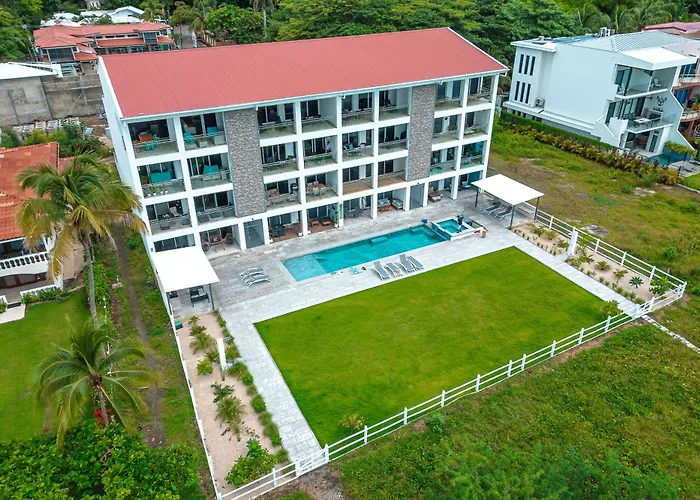 Oceanfront Escape In Playa Potrero, Costa Rica Apartment *